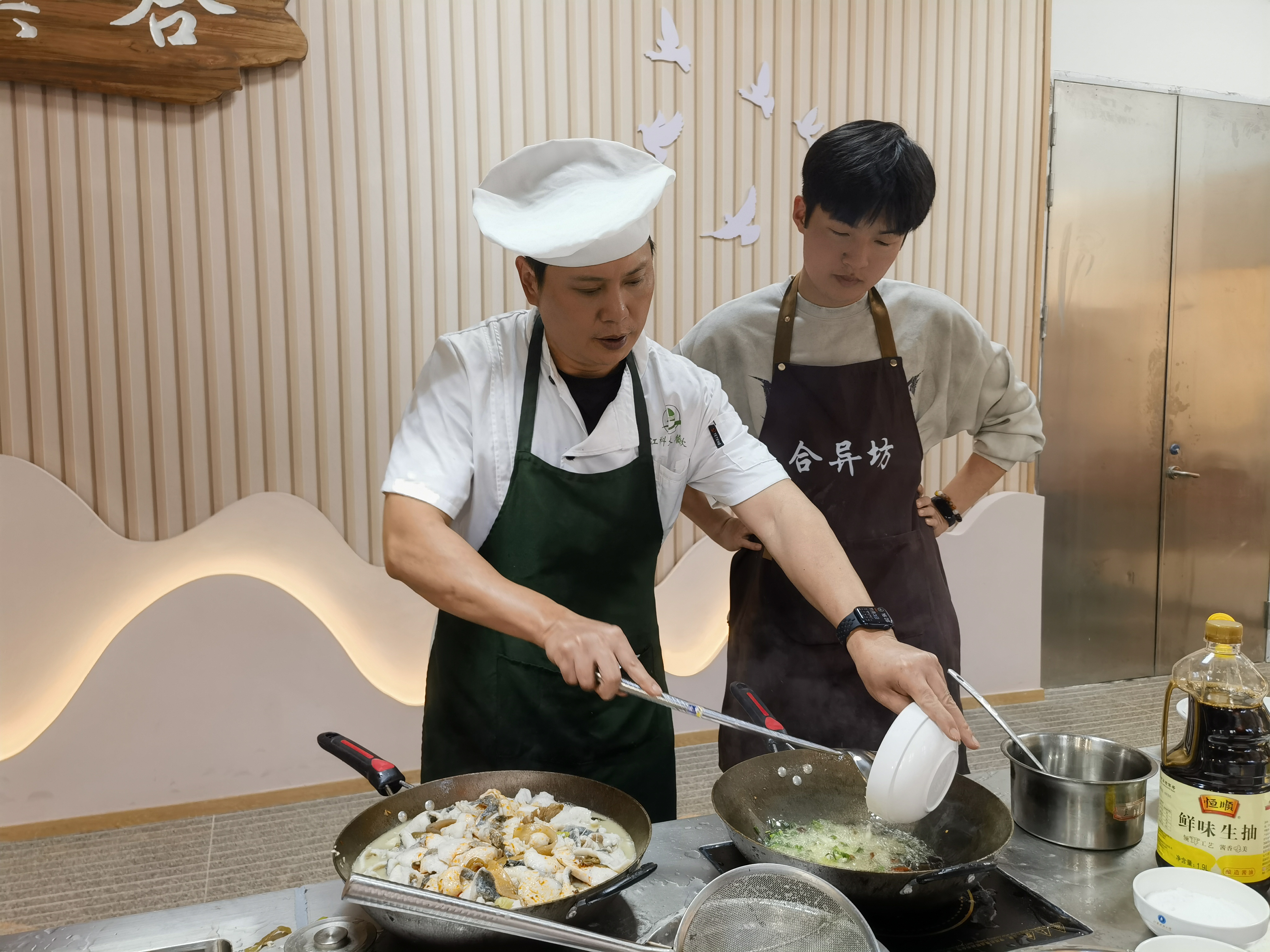 1730806354376842.jpg 3.jpg